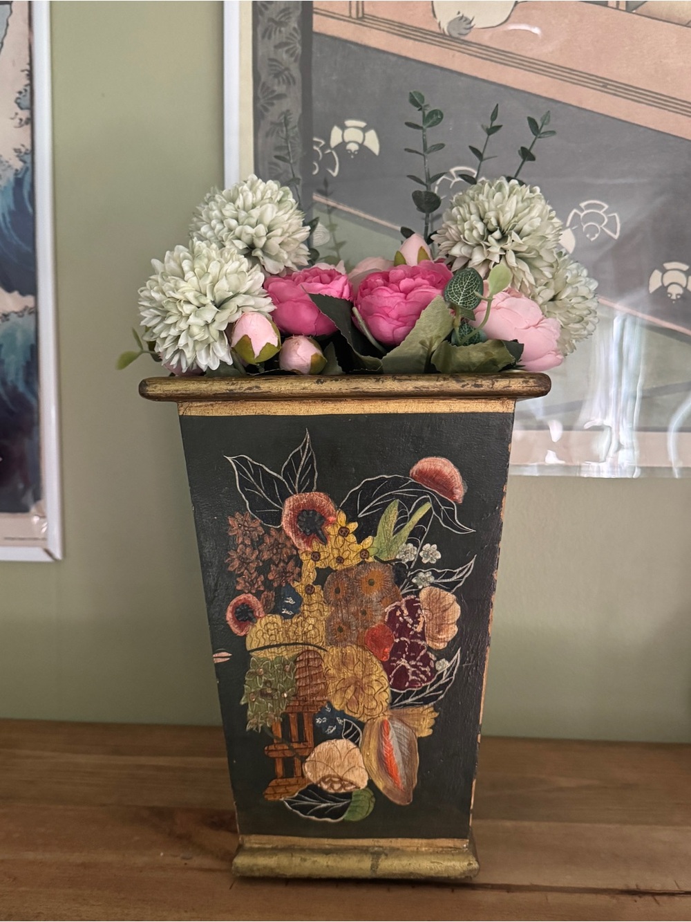 Vintage-style wood painted floral vase/cache pot green lacquered and gold trim.